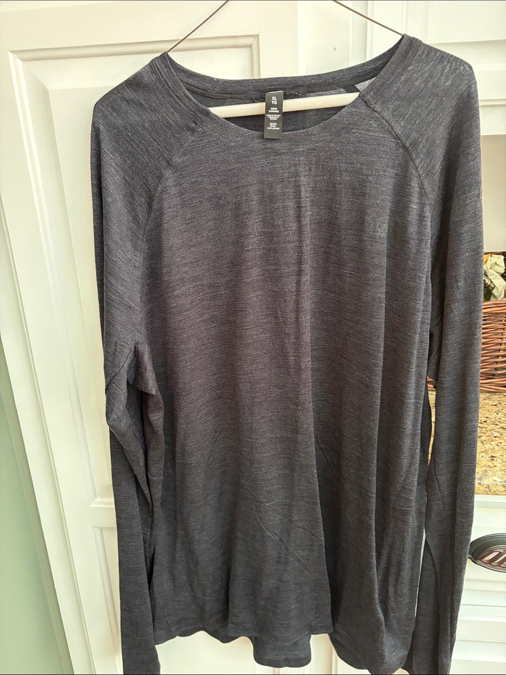 The North Face Men's/Women's Charcoal Gray Long Sleeve Crew